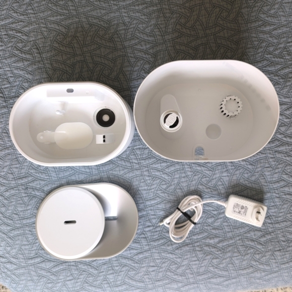 Humidifier - Cool Mist - Picture 2 of 7